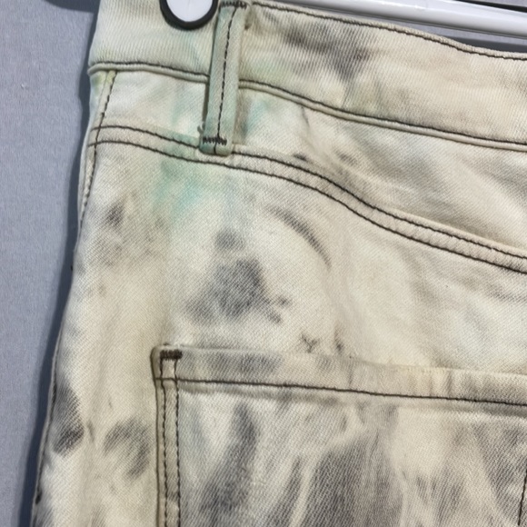 Zara Bleached Jeans - Picture 6 of 8